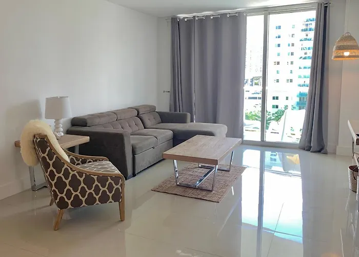 Miami Sunny Isles Ocean Reserve 704