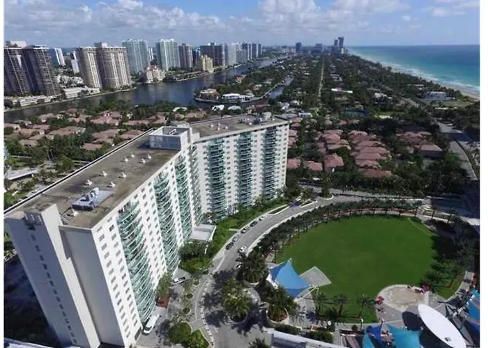 Miami Sunny Isles Ocean Reserve 704